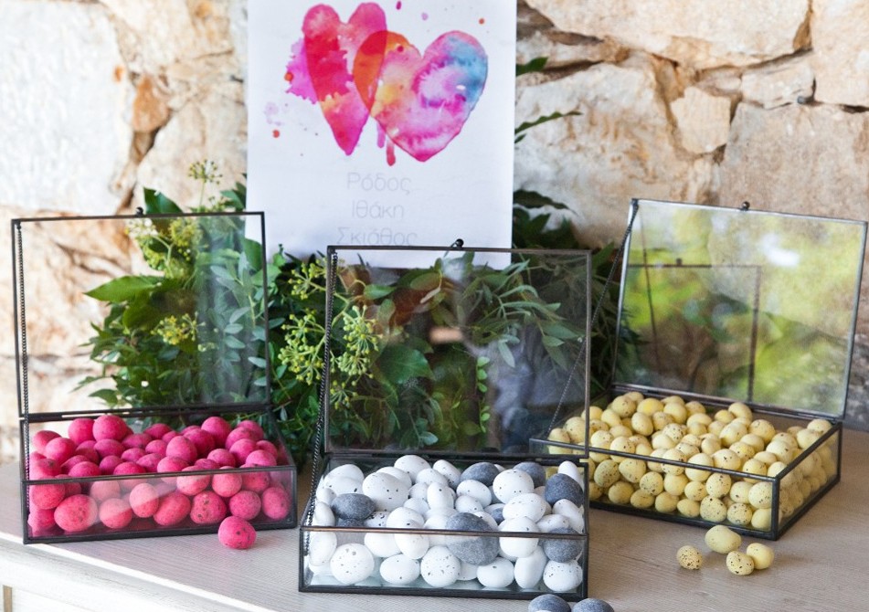 hatziyiannakis-sweet-pebbles-wedding-sugar-dragees